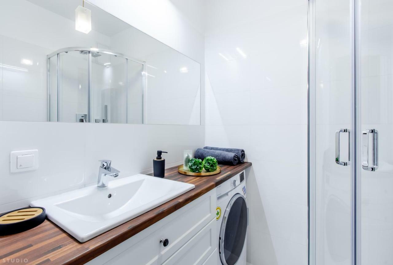 *Clicktheflat* Wilcza 33 Street Apart Rooms In The City Center Warschau Exterior foto